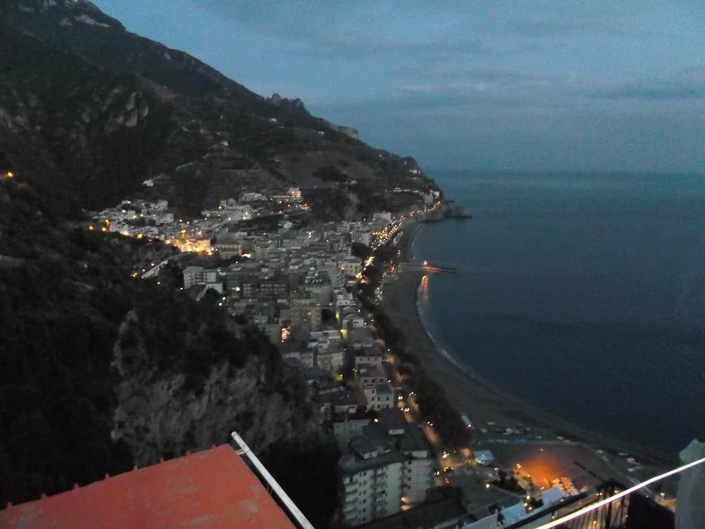 Casa Vacanze Nonno Aldo Minori Eksteriør bilde