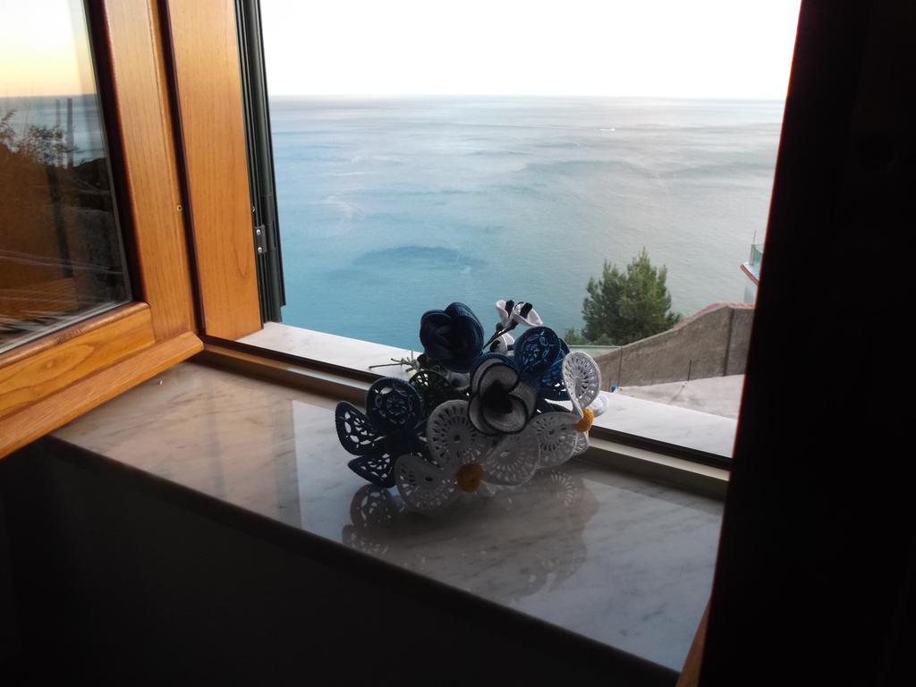 Casa Vacanze Nonno Aldo Minori Eksteriør bilde